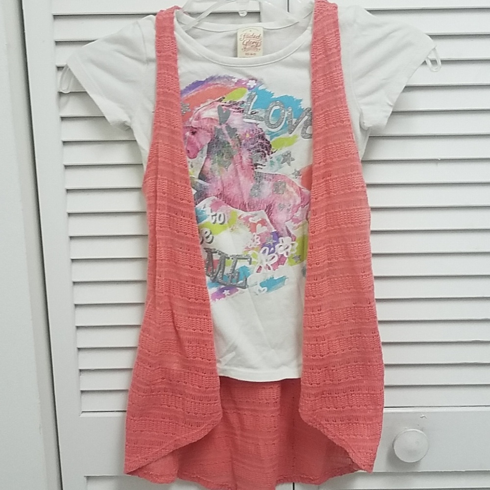 Tshirt with crochet vest